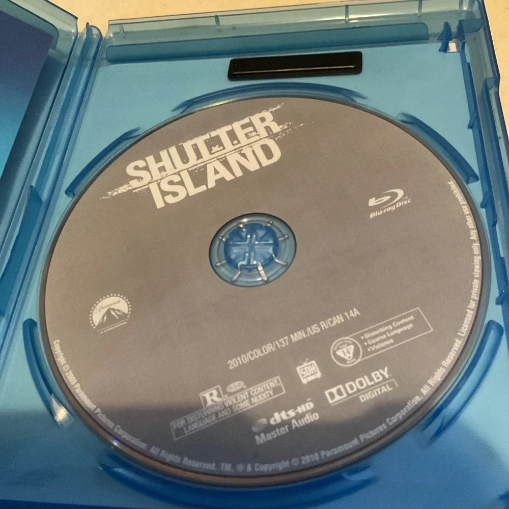 Blu Ray Disc - Shutter Island. V64